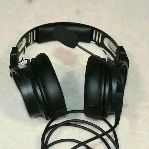 AUDIO-TECHNICA ATH-G1 Over-Ear Premium Gaming Headphones Microphone Wired - Picture 14 of 16